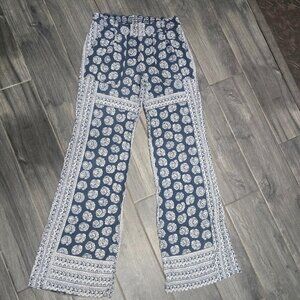 Jessica Simpson Super Comfy Lightweight Pants